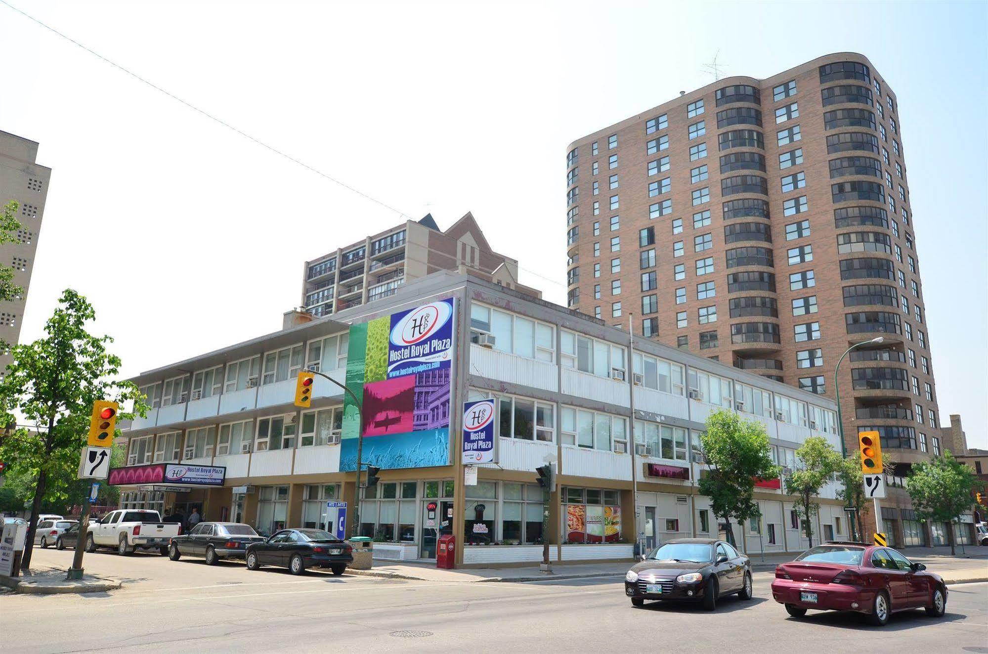 Hotel Royal Plaza Winnipeg Exterior photo